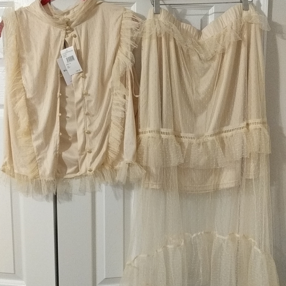 Gorgeous Cream 2 Piece